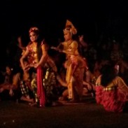 ubud-bali-kecakdanceshow (1)