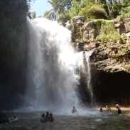 ubud-bali tegenungan waterfall 03 (3)